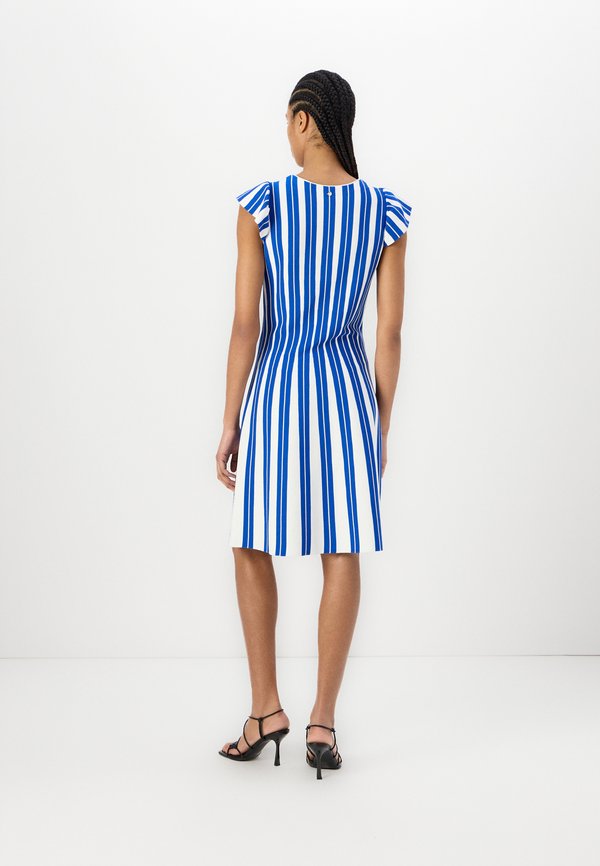 Jumper dress - gentian3