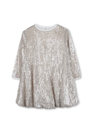 Robe en sequins argentés avec un col rond, des manches longues et une jupe évasée. Dotée d'une texture douce et d'un col de couleur crème.