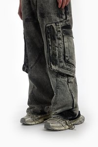 FAVELA BIG POCKET - Brīvi džinsi - black acid washed