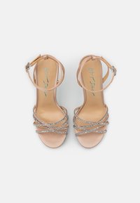 Blue by Betsey Johnson ADEN - Πλατφόρμες σανδάλια - champagne
