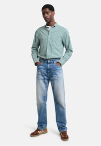 GANT CLASSIC - Hemd - deep forest green