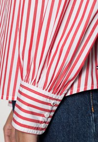 Tommy Hilfiger FRILL BLOUSE - Blúz - red alert