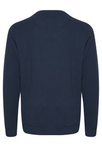 Felpa blu navy con maniche lunghe, scollo rotondo e una texture morbida. Presenta un design semplice senza motivi o dettagli decorativi.