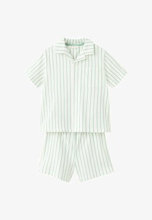 Set di pigiama a maniche corte con strisce verticali verde chiaro, composto da camicia con bottoni e taschino e pantaloncini coordinati.