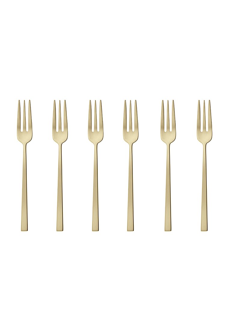 Set aus sechs goldfarbenen Metallgabeln mit einem eleganten, verlängerten Design, vier Zinken und einer glatten Oberflächenstruktur.