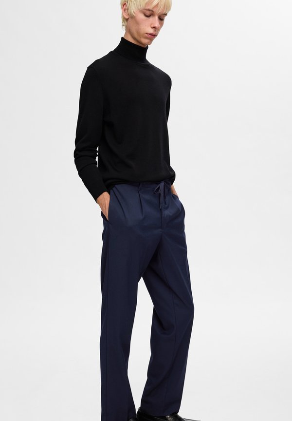 SLH190-REG TAPERED LEROY PLEAT PANT  - Trousers - sky captain2