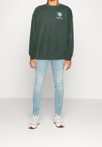 BDG Urban Outfitters Felpa - khaki