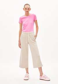 ARMEDANGELS KARDAA - T-Shirt basic - raspberry pink