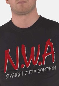 Paradiso Clothing N.W.A STRAIGHT OUTTA COMPTON GRAPHIC - Print T-shirt - black