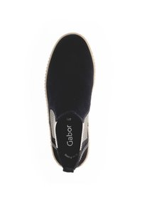 Scarpa nera slip-on con suola beige e pannelli elasticizzati in rete bianca ai lati, etichettata "Gabor" e taglia "4 1/2" all'interno.