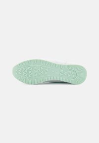 Fila ORBIT - Sportcipő - white/opal blue