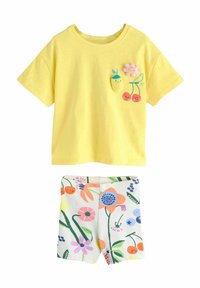 Unselected, yellow padded fruit characters