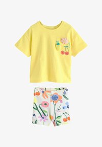 Unselected, yellow padded fruit characters