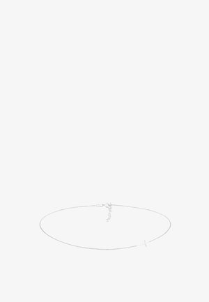 Silberne Kettenhalskette mit einem minimalistischen Kreuzanhänger. Die Kette ist zart, mit einer feinen Textur und einem verstellbaren Verschluss.