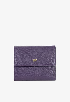 Portefeuille en cuir texturé violet avec un petit emblème de taureau doré centré sur le rabat avant, fermé et de forme rectangulaire.