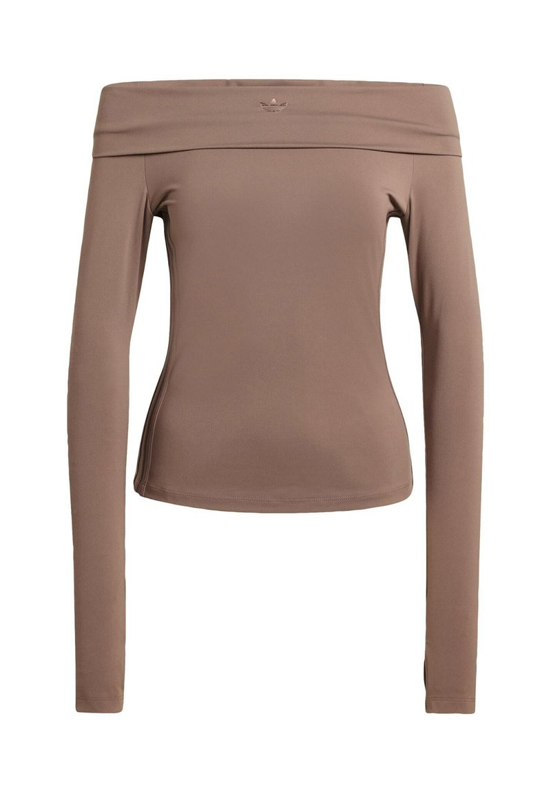 Top a spalla scoperta con maniche lunghe in morbido tessuto elasticizzato marrone. Presenta un sottile dettaglio del logo sul colletto. Texture liscia, design aderente.