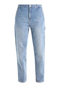 Ljusblå denimjeans med hög midja, tapered ben, fem fickor och klassisk metallknappstängning. Subtil blekt struktur genom hela byxan.