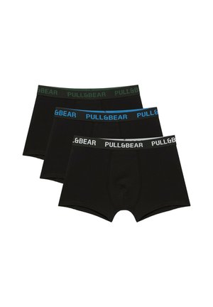 Trois paires de boxers noirs pour hommes avec des tailles élastiques de marque aux logos Pull&Bear verts, bleus et blancs.