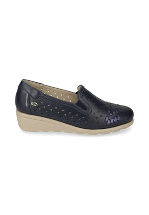 Scarpa slip-on in pelle blu navy con design traforato, suola beige imbottita e pannelli laterali elastici per una calzata facile.