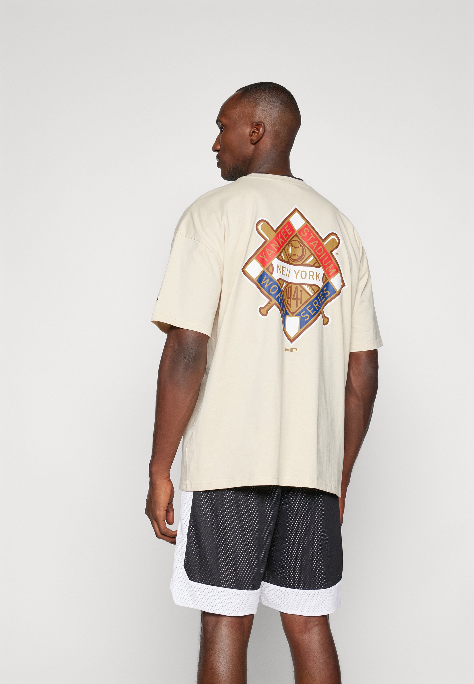 ニューエラ Tシャツ New Era MLB Essentials LC OS NY Yankees T-shirts New Era MLB League Essentials LC OS Tee New York