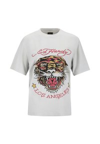 Šedé tričko s barevným grafickým motivem tygra se tesáky, červenými a černými akcenty a textem "Ed Hardy LOS ANGELES" v zakřiveném designu.