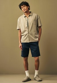 Next REGULAR FIT - Šorti - navy blue