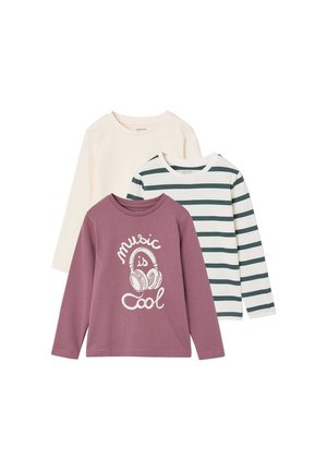 Drei langärmelige Kinder-Shirts: eines in Creme, eines weiß mit grünen Streifen und eines lila mit "music is cool" und Kopfhörer-Grafik.