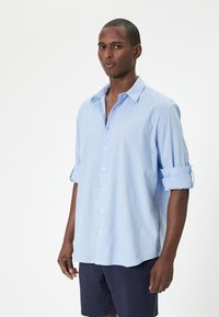 Koton CLASSIC - Camisa - blue