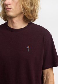 REVOLUTION APPLICATION - T-shirt basic - burgundy