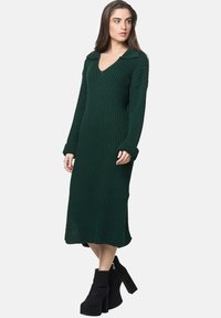 Elara Abito in maglia - grün