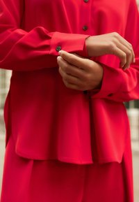 Next LONG SLEEVE REGULAR FIT - Skjortebluser - red