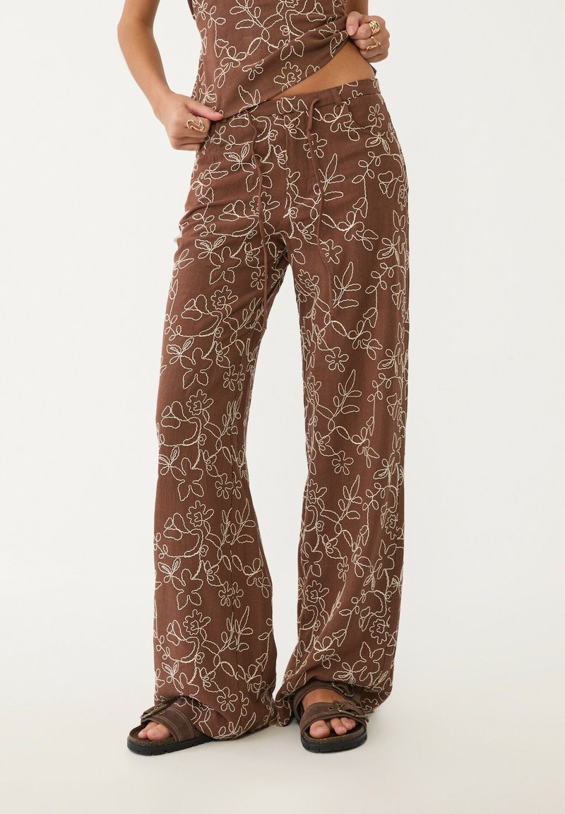 Stradivarius - EMBROIDERED - Pantalon classique - dark brown, Agrandir
