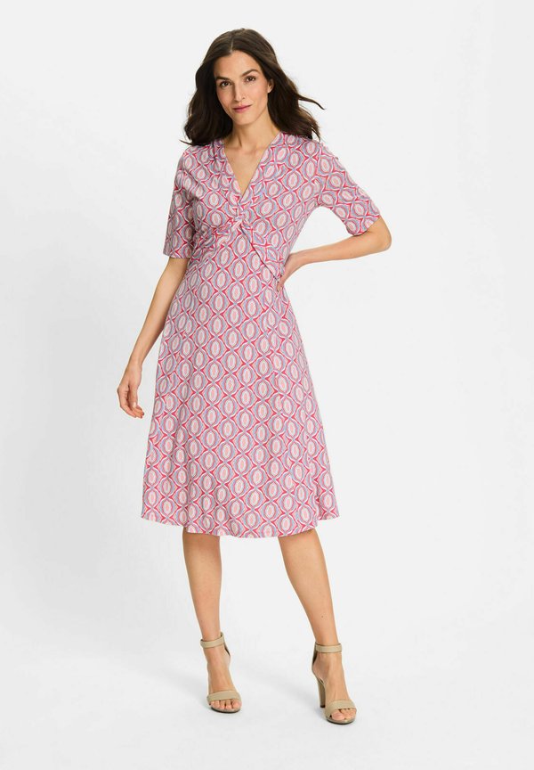 IN MIDILÄNGE - Jerseykleid - rosa