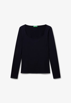 Lange mouwen, marineblauwe top gemaakt van gladde stof. Heeft een ronde halslijn en een aansluitend ontwerp met zijnaden. Label is groen.