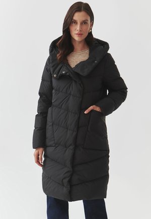 Down coat - black