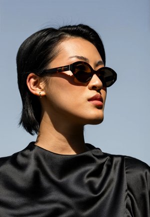 Isabel Bernard, La Villette Rosaire - Sonnenbrille - braun havana
