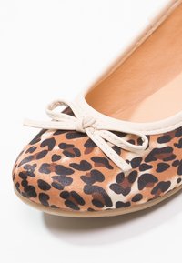 Friboo Bailarinas - light brown