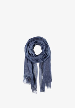 Lekki granatowy szal z postrzępionymi krawędziami, luźno zwinięty z długimi końcówkami zwisającymi na białym tle.