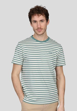 T-shirt rayé en bleu canard et blanc, à manches courtes, au design col rond, avec un logo discret sur la poitrine. Matière en coton lisse.