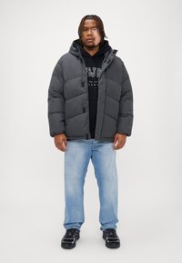 Jack & Jones JJWORLD PUFFER JACKET  - Jachetă de iarnă - asphalt
