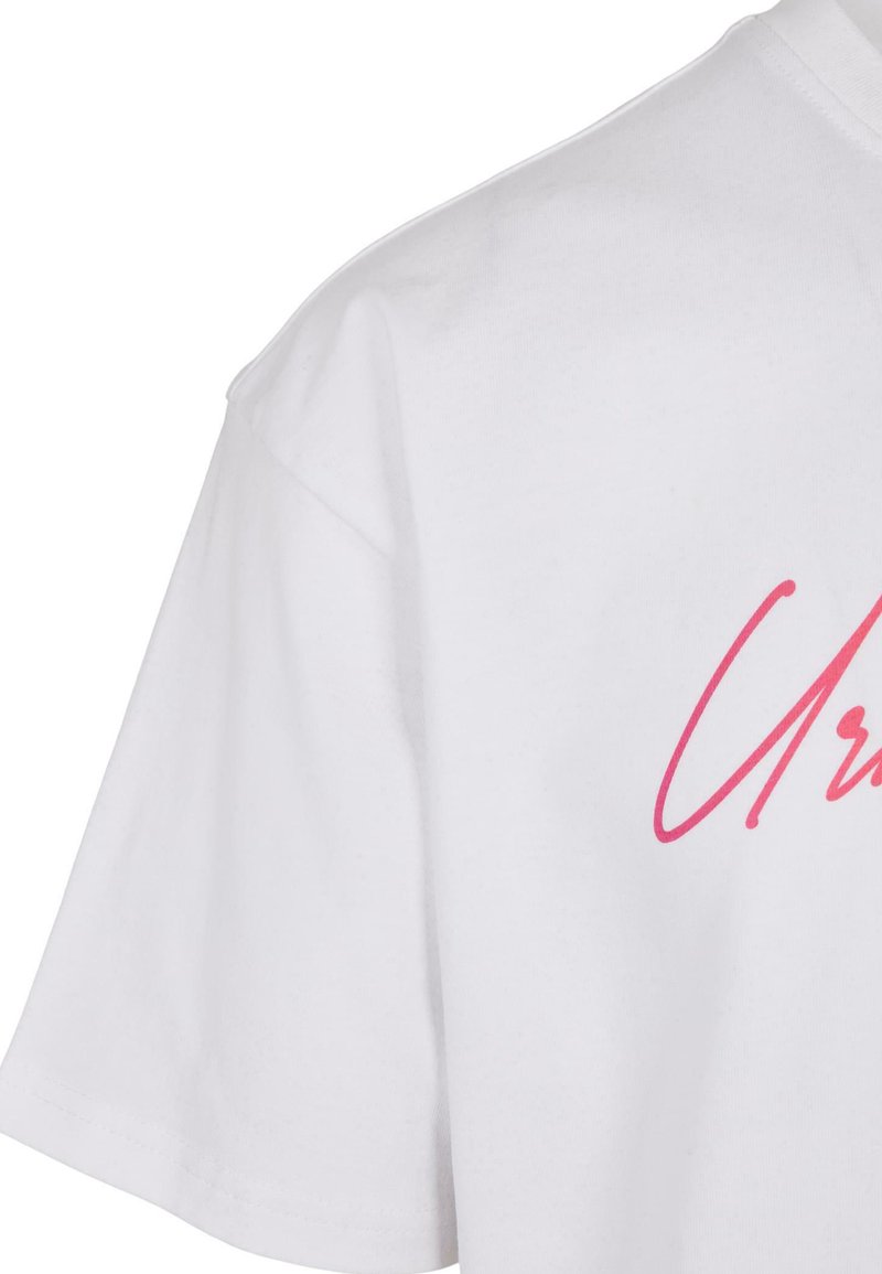 Herren T-Shirts basic | Urban Classics SCRIPT LOGO T-Shirt print white/weiß - TU83218 Herren T-Shirts basic | Urban Classics SCRIPT LOGO T-Shirt print white/weiß - TU83218