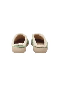 Pantofole verdi e beige pelose con una morbida fodera e suola di gomma beige chiaro, design con retro aperto e una texture sottile.