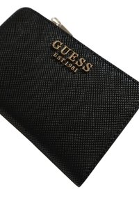 Juodas odinis piniginė su tekstūruotu paviršiumi. Ant priekinės dalies yra auksinė "GUESS" logotipo ir "EST. 1981" įrašas. Uždarymas su užtrauktuku.