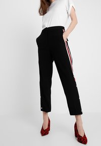 Topshop Kalhoty - black