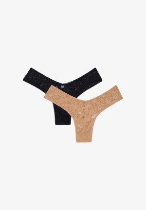 Perizoma in pizzo nero e beige con motivo floreale e bordi senza cuciture, dotato di una vita a V standard e copertura minimale.