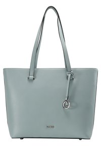 Sac cabas bleu clair en cuir lisse, avec ferrures argentées et double bandoulière. Comprend un porte-clés et un détail de logo.