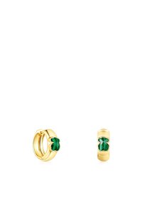 Pendientes de aro de oro con un acento de malaquita verde en forma de trébol, textura suave y acabado pulido.