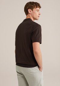 Thumbnail Image 3