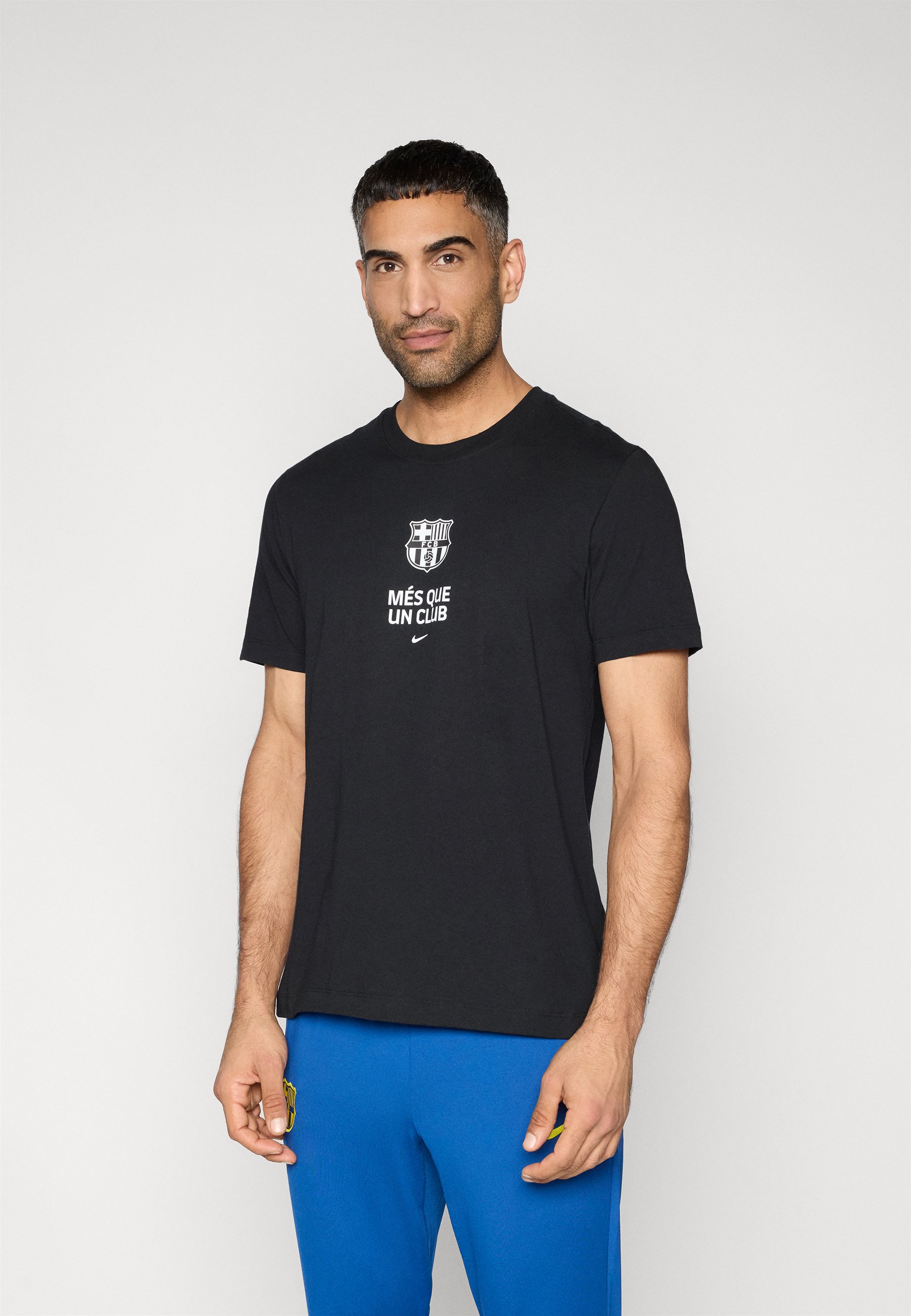 FC Barcelona Top, maglie e t-shirt. IT FC Barcelona Top, maglie e t-shirt. IT