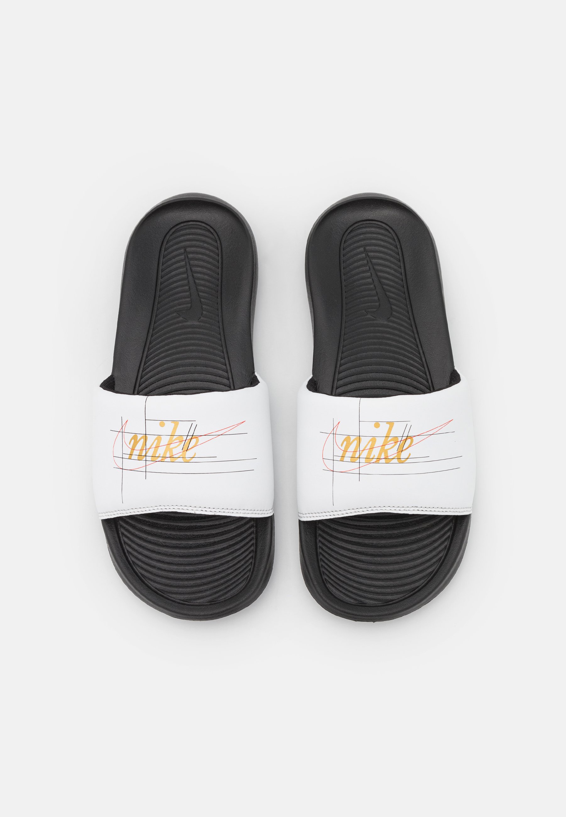 Nike Sportswear VICTORI ONE SLIDE PRINT 
